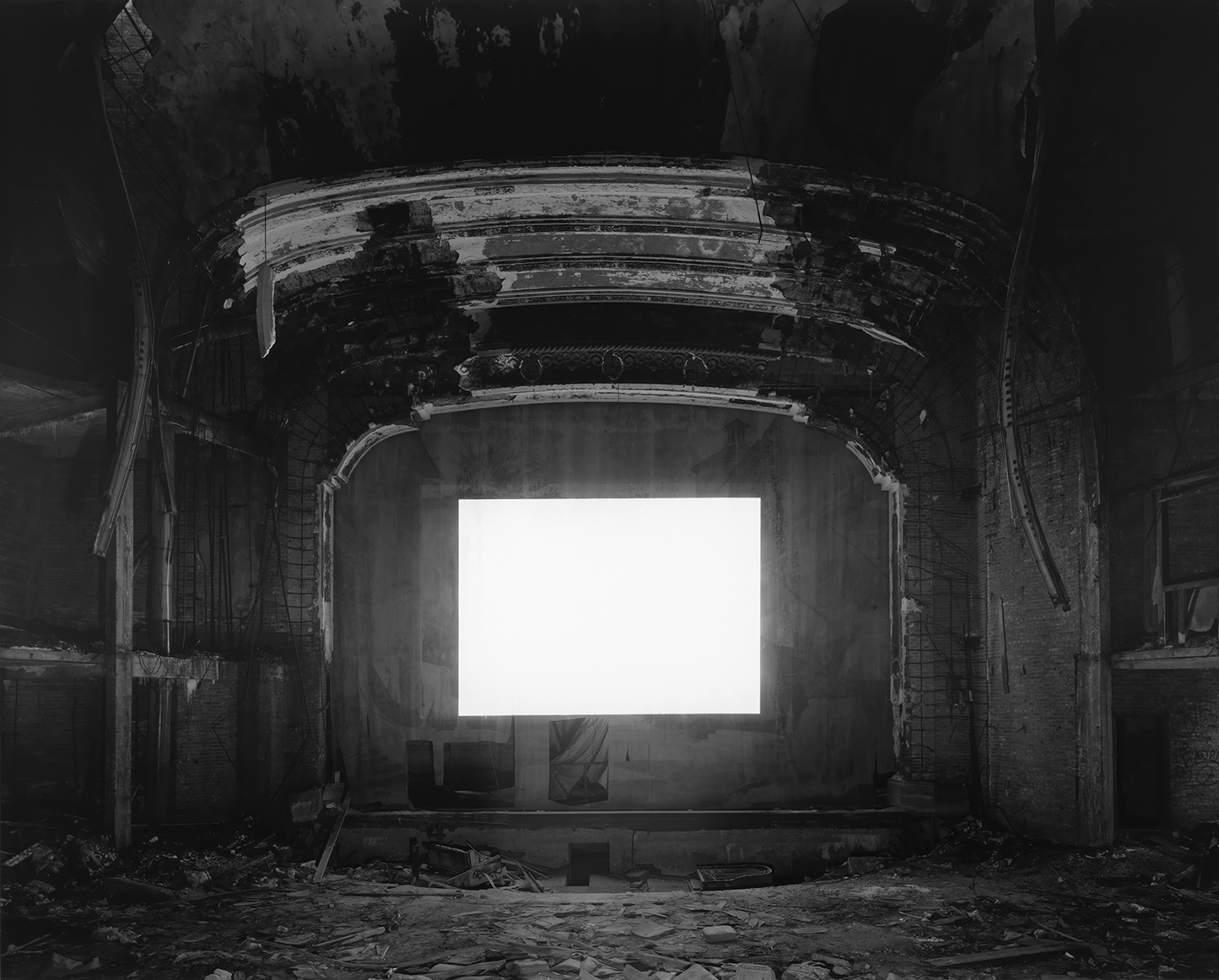 Extinction Photographs Exhibition Catalog 2026 – Hiroshi Sugimoto  Photo Book