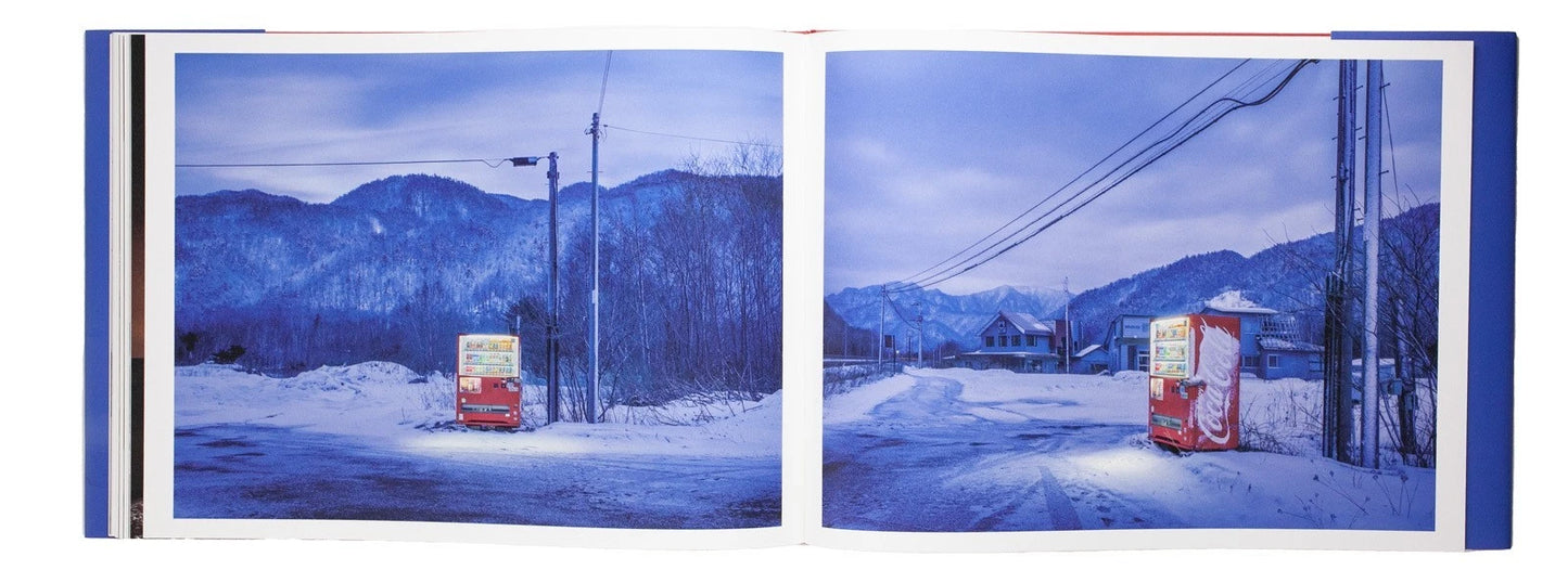 Roadside Lights 2020–2025 Photographs by Eiji Ohashi